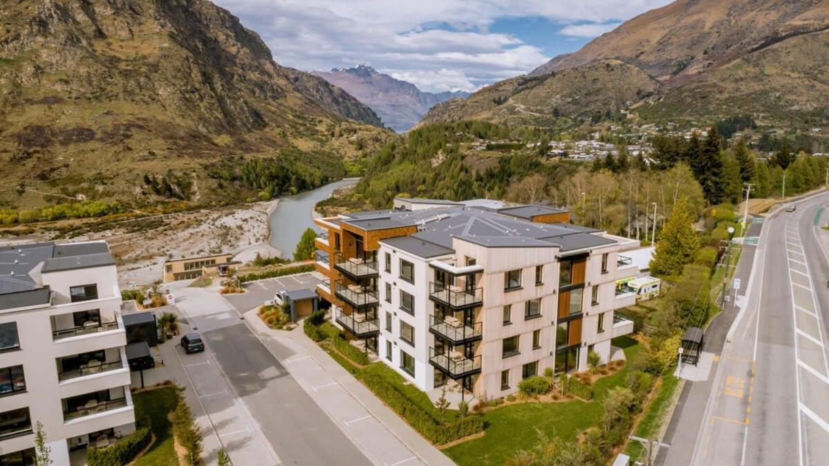 Апартаменты Penthouse Leisure Квинстаун Экстерьер фото