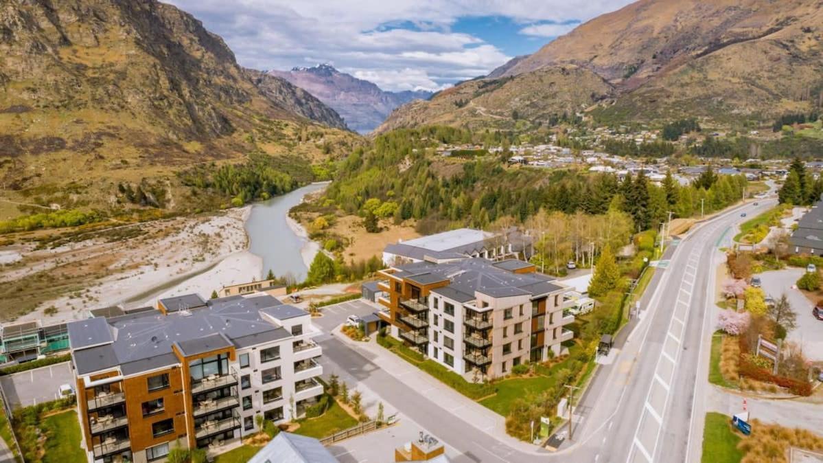 Апартаменты Penthouse Leisure Квинстаун Экстерьер фото
